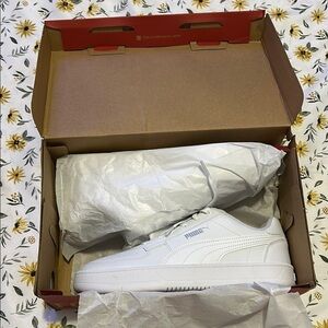 NWT Puma Men's Classic White Caven 2.0 Sneakers